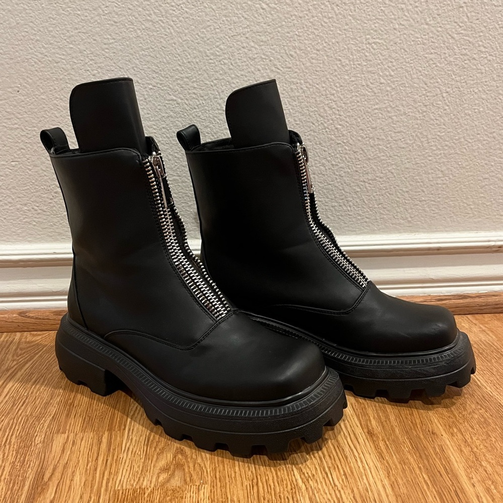 Cape Robbin Kyndall Size 8 Combat Boots Shoes